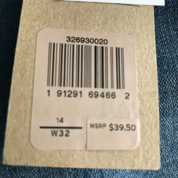 New Levi’s High Rise Cut Off Shorts Denim Women's Size 32 - Picture 4 of 4